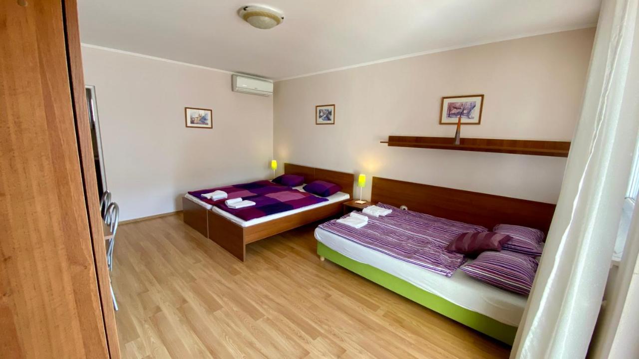 Apartmanovy Dom Flora Veľký Meder Exterior foto
